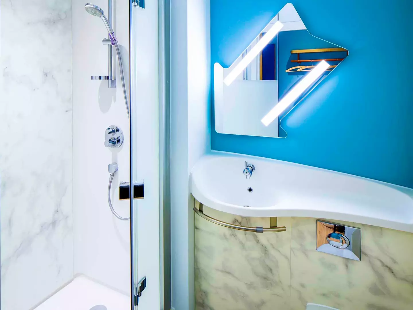 ✈ ROYAUME-UNI | Londres - Ibis Budget London Whitechapel avec Harry...