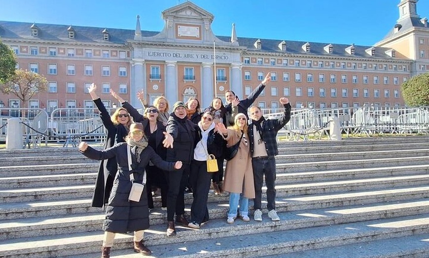 Image 9: Guerra Civil Española inicio de 2 Guerra Mundial, Guernica Franco