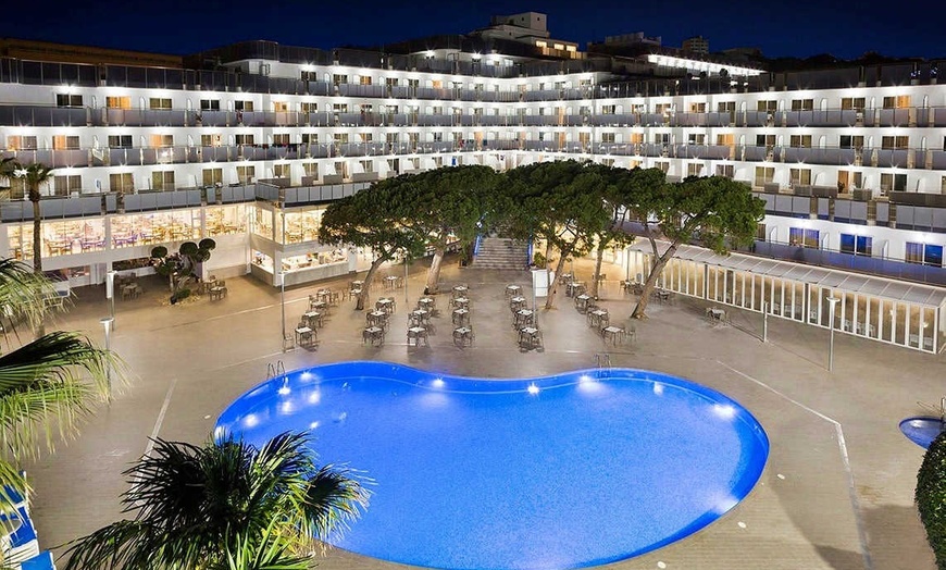 Image 5: ✈ COSTA DORADA | Cap de Salou - Best Cap Salou 3* - Aqua Parc