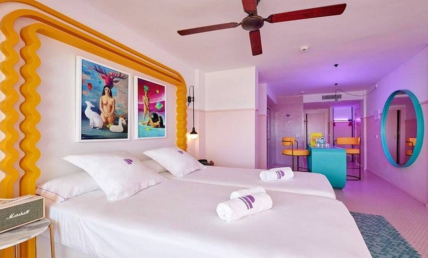 Image 5: ✈ IBIZA | Bahía de Sant Antoni - Paradiso Ibiza Art Hotel 4* - Pisc...