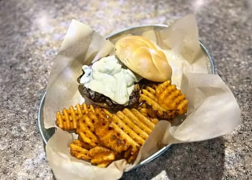 5% Cash Back at Skyybox Grill & Bar