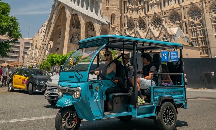Image 7: Tour privado de 2 horas por Barcelona Tuk-Tuk