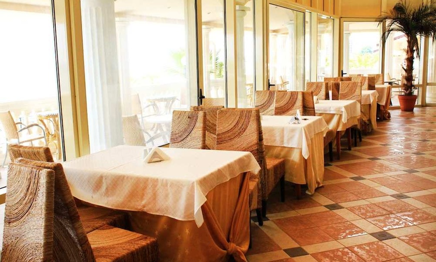 Image 30: ✈ BURGAS | Elenite - Hotel Royal Bay 4*