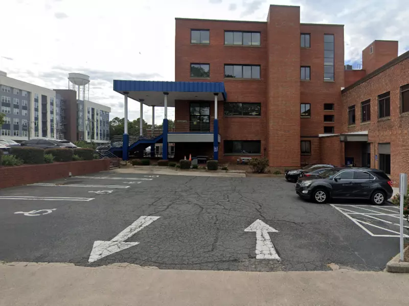 Parking at 423 Morris St. Lot