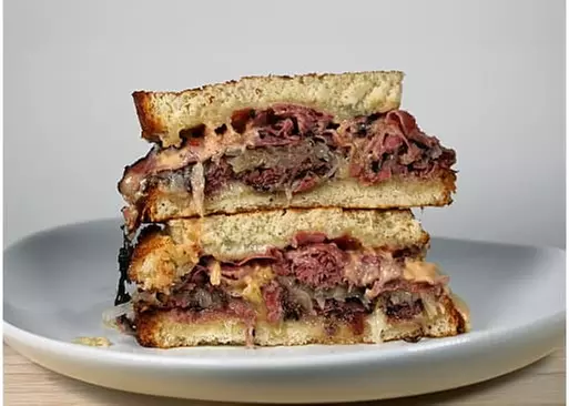 5% Cash Back at Rockets Pizza and Subs