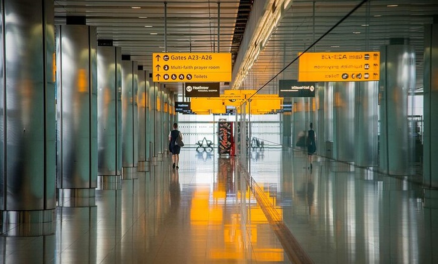 Image 3: Transfer To or From London Heathrow Airport to Bath