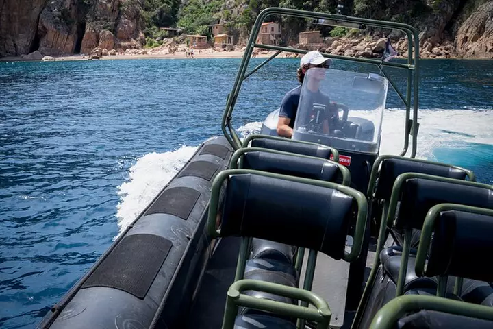 Au départ de Porto(Fr) Scandola Girolata Capo-Rosso
