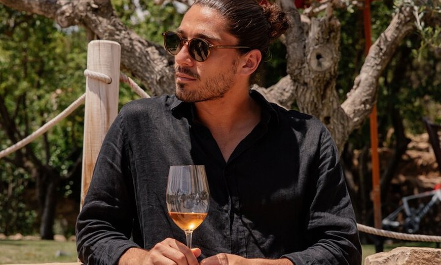 Image 26: Degustación Privada de Vinos y Cava Premium de Barcelona con Tapas