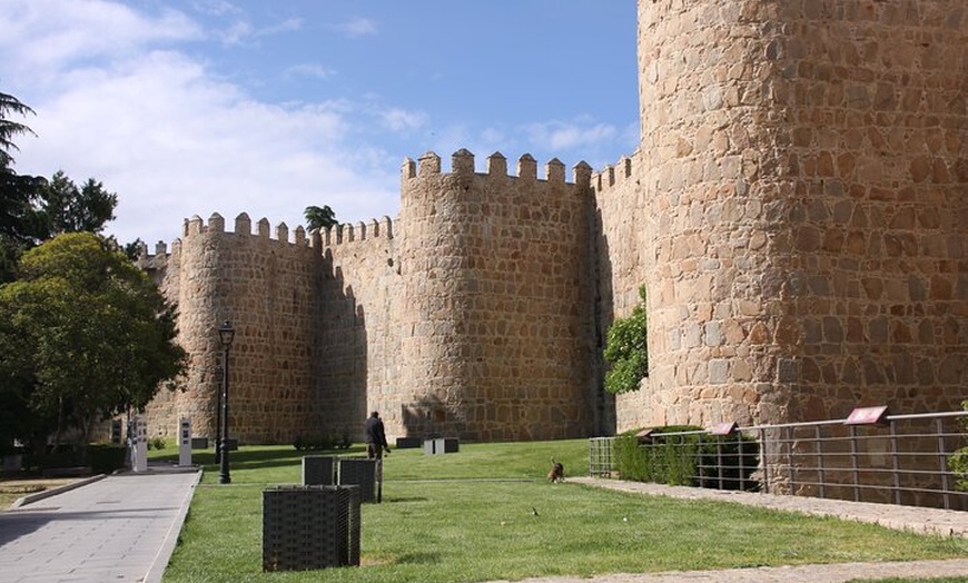 Image 2: Tour a pie por el casco antiguo de Ávila