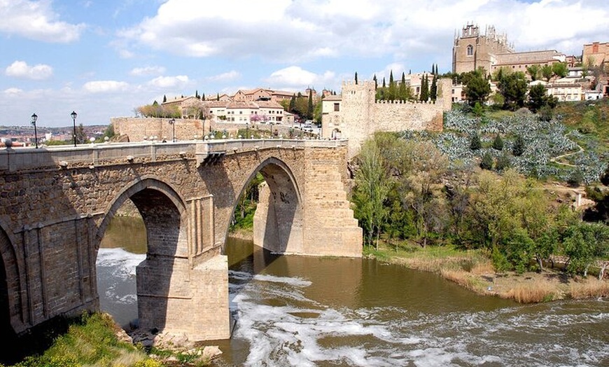 Image 3: Excursión privada a Toledo y Valle de los Caídos en Madrid
