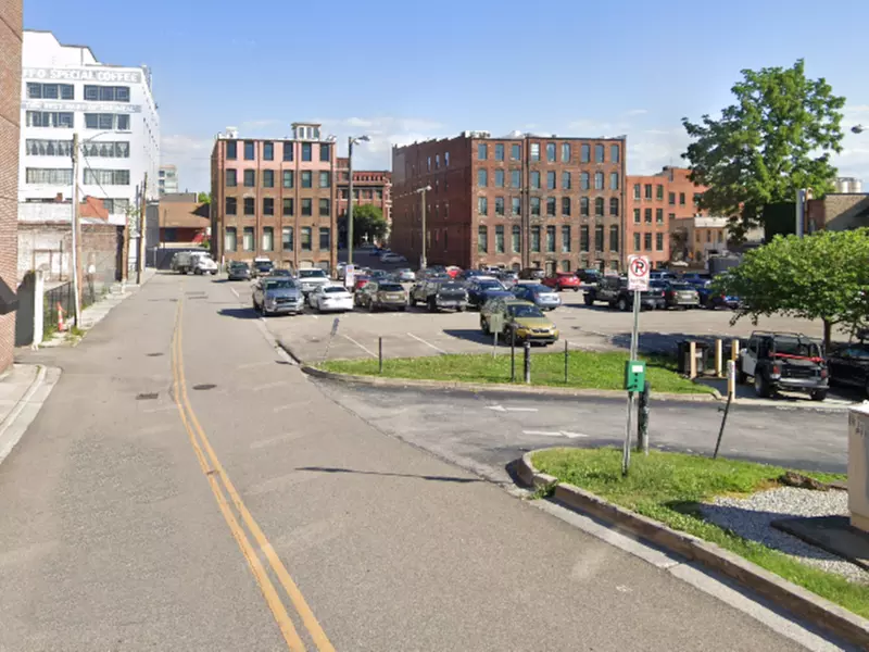 Parking at Merchants Lot