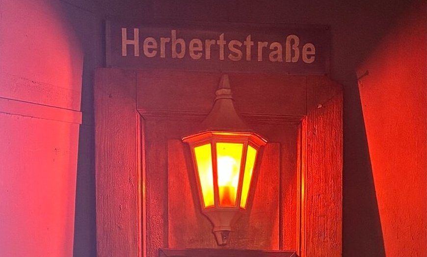 Image 7: Hamburg: Kiezgeflüster ultimativer Kiezspaziergang mit Ex-Domina