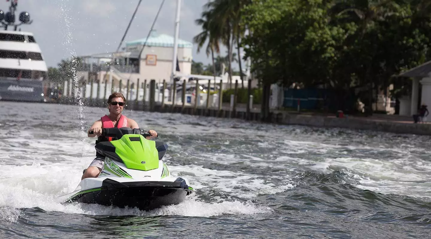 30 Minute Jet Ski Rental in Fort Lauderdale - Second Medium
