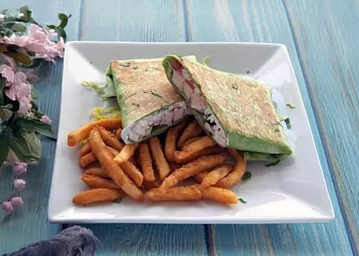 5% Cash Back at Yummy Gyro