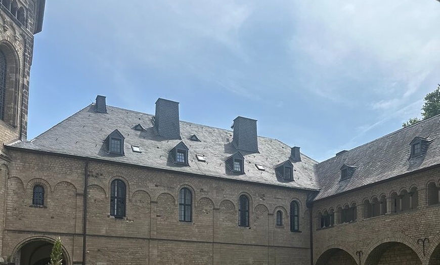 Image 5: Erkunden Sie Bonn mit Beethoven, Mittagessen und Haribo-Rundgang 2,...