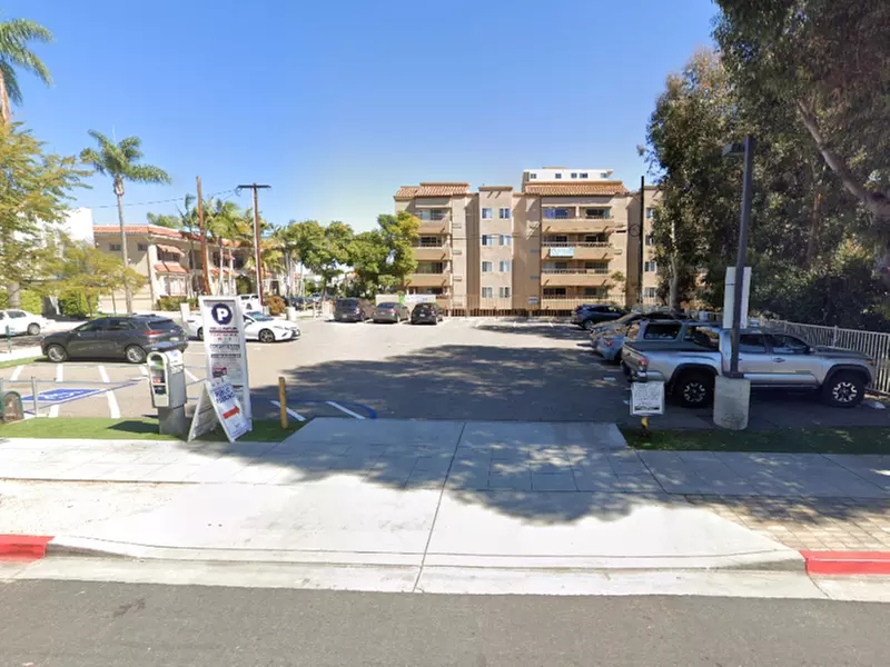 Parking at [SD37] 3655 5th Ave. Lot