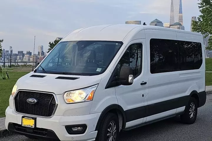 New York City Skyline at Night Guided Tour