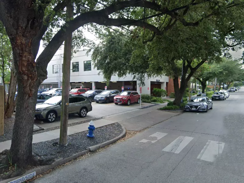 Parking at 5505 Morningside Dr. Lot