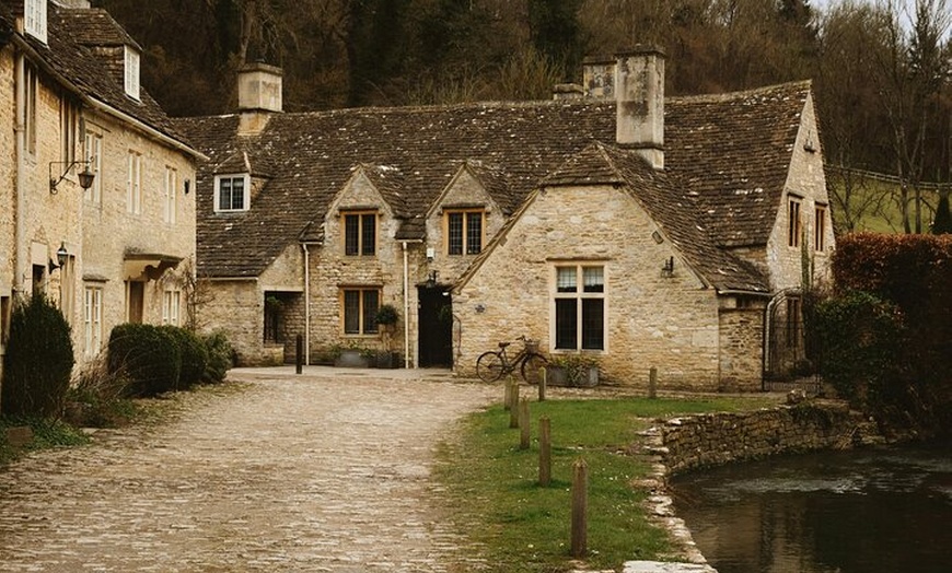 Image 3: Full-Day Cotswolds Group Tour from London