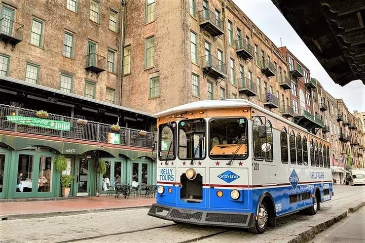 Explore Savannah Sightseeing Trolley Tour with Bonus Unlimited Shut...