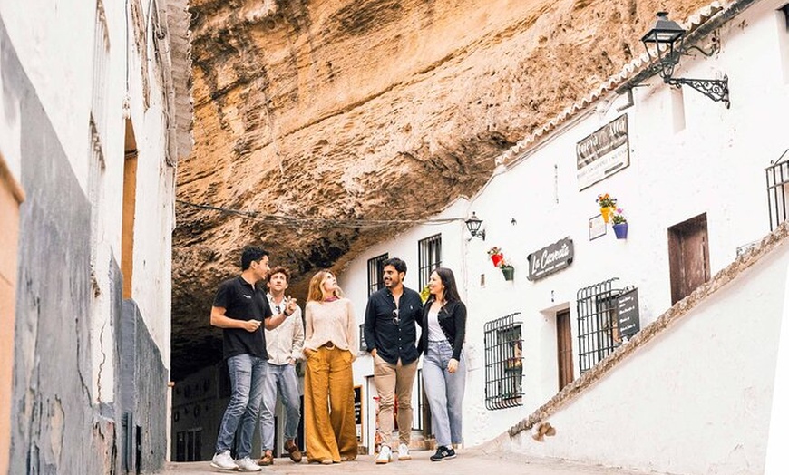 Image 7: Ronda, Setenil y Sevilla Tour en grupo pequeño desde Málaga