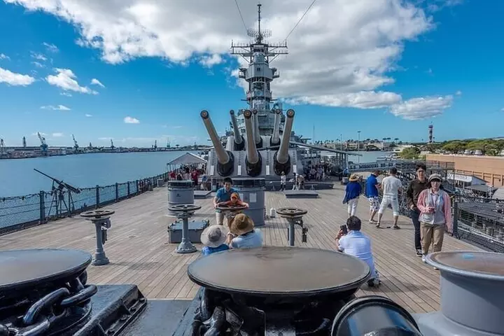 Day Tour Pearl Harbor USS AZ Memorial and Battleship Missouri