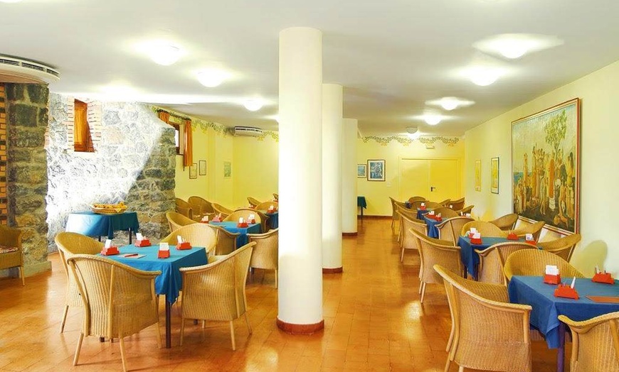 Image 6: ✈ SICILE | Giardini Naxos - Sporting Baia Hotel 4*, 4 nuit - Piscin...