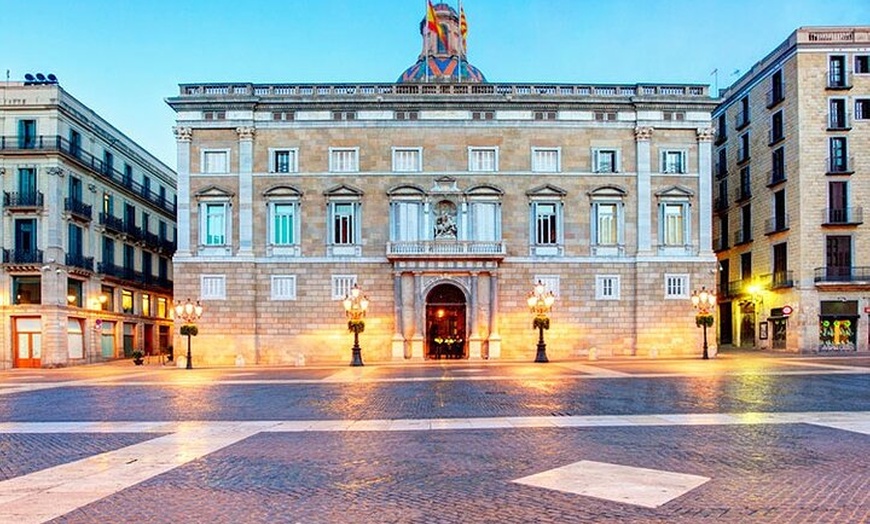Image 14: Tour privado a pie por el Barrio Gótico y El Born con guía local