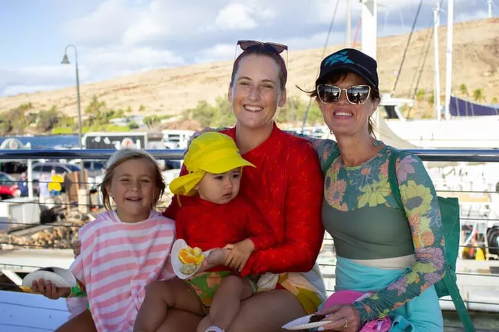 Four Winds Molokini Snorkeling Tour from Maalaea Harbor