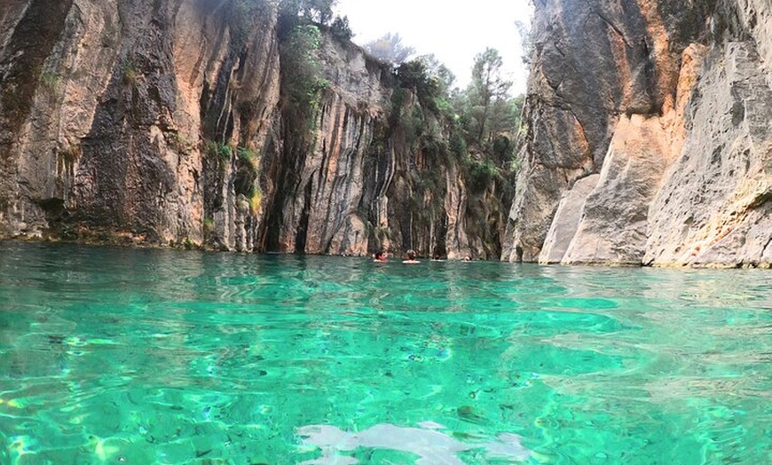 Image 1: Valencia a Montanejos + Actividades Aventuradas