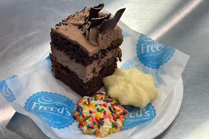 Arts District Eats: Food, Art & Culture Walking Tour in Las Vegas