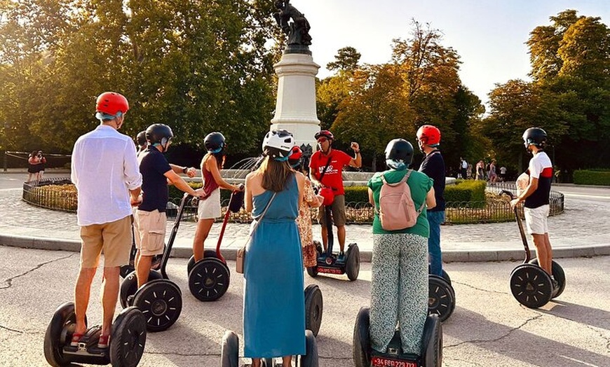 Image 3: Recorrido en Segway por el Parque del Retiro