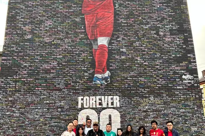 Liverpool FC Shore Excursion Anfield and Murals Tour - Image 7