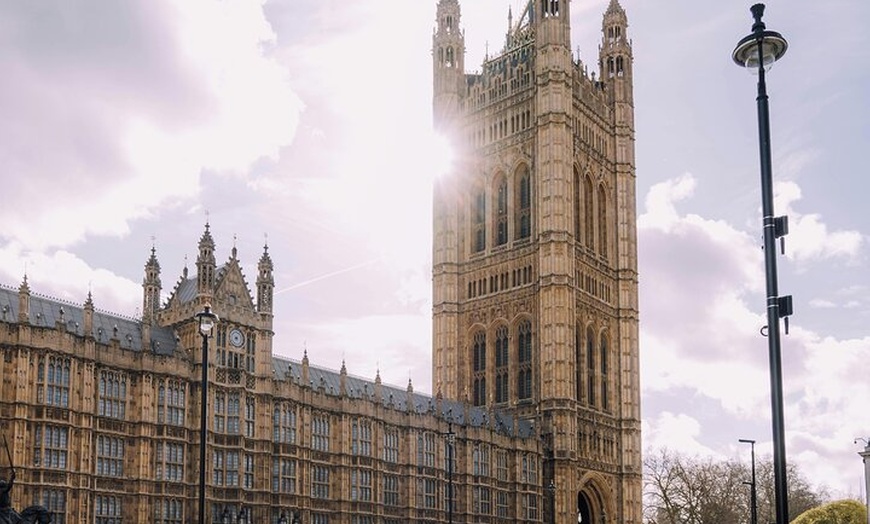 Image 2: London 30+ Sights in One Day with Blue Badge Expert Guided Tour