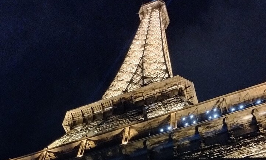 Image 12: Tour Eiffel en ascenseur au deuxième étage et sommet facultatif