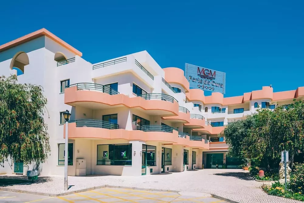 ✈ ALGARVE | Albufeira - Muthu Forte da Oura Apartment Hotel 5*, 2 n...