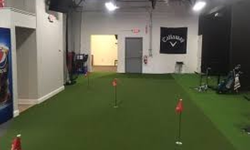 Image 3: $45 For A 2-Hour Play Or Practice Golf Session On The Simulator (Re...