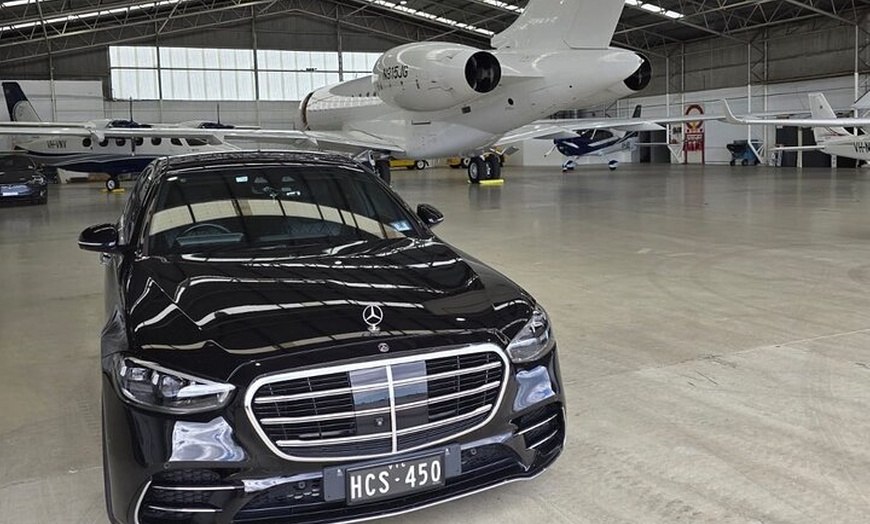 Image 4: Private Melbourne Airport Transfers To City (Sedan, SUV, or Van)