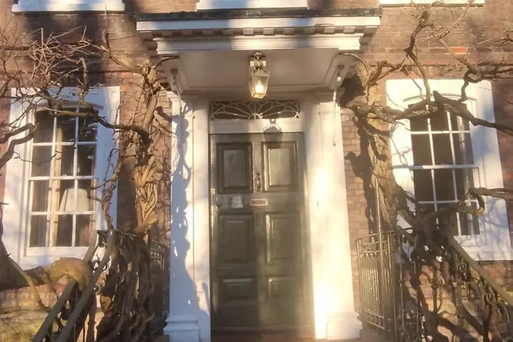 Historic Hampstead: A Walk Through London's Bohemian Village - Primary Image