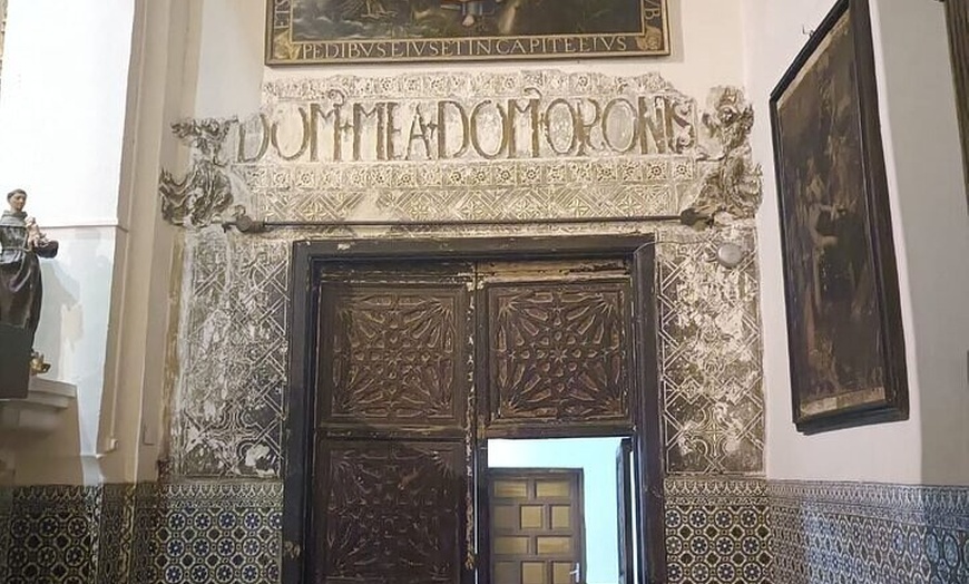 Image 10: Tour al convento con cata de vinos y mazapán en Toledo