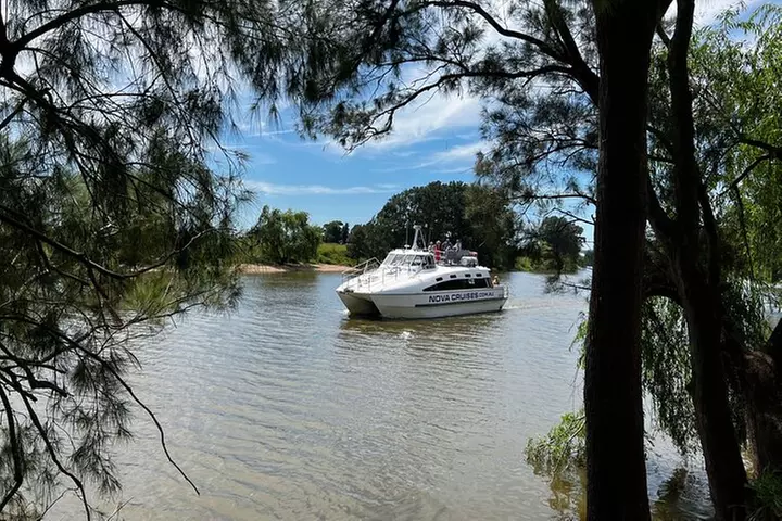 Historic Morpeth Cruise with Wine and Local Produce Tasting - Image 4