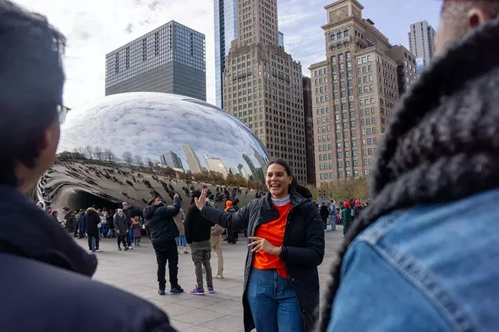 Chicago: Downtown Loop & Millennium Park 2 Hour Walking Tour