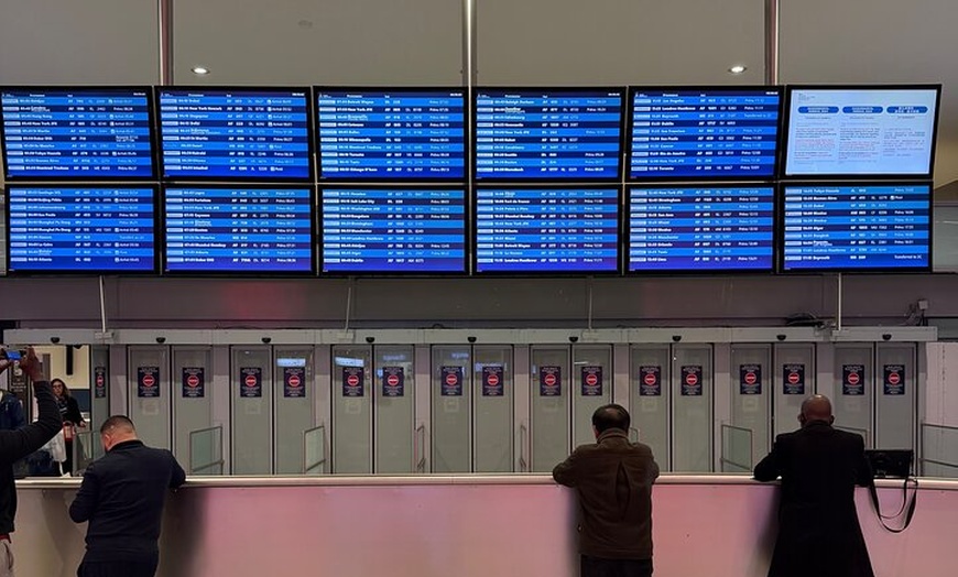 Image 19: Transfert privé de l'aéroport CDG ou ORLY à la ville de Paris