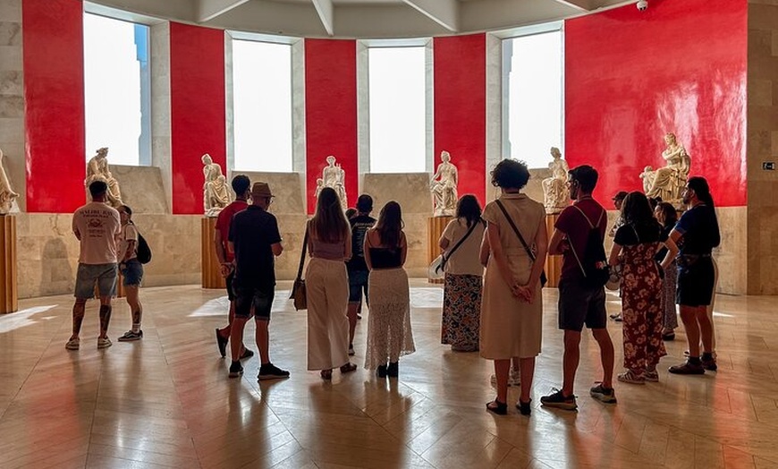 Image 27: 2 en 1 Madrid Art Tour Museos del Prado y Reina Sofía