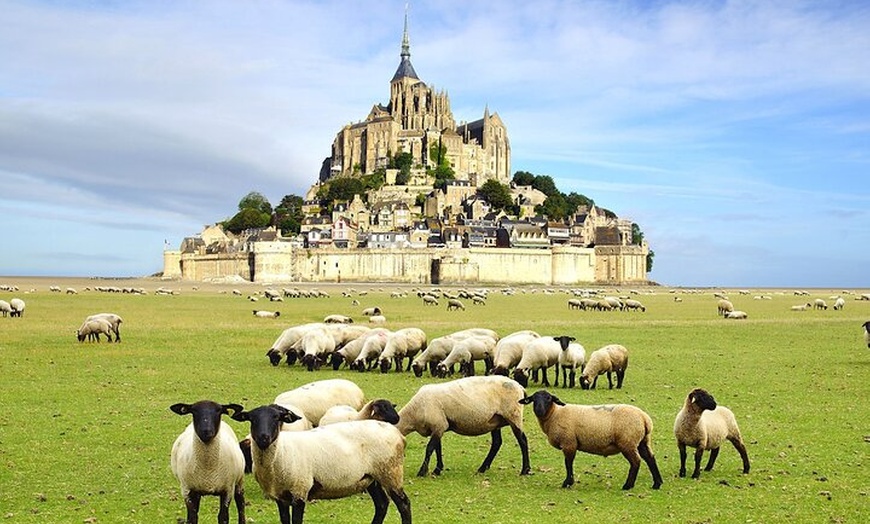 Image 4: Excursion d'une journée au Mont Saint Michel au départ de Paris ave...