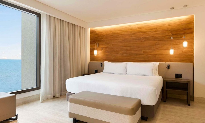 Image 4: ✈ MEXIQUE | Cancun - Hilton Cancun, An All-Inclusive Resort 5*, 5 n...