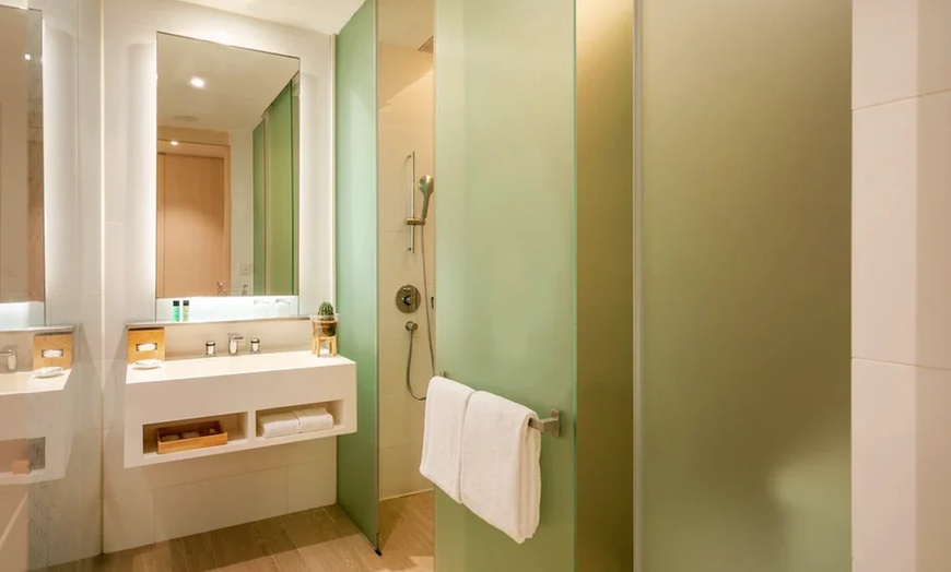 Image 7: ✈ SINGAPORE - Oasia Hotel Novena Singapore by Far East Hospitality ...