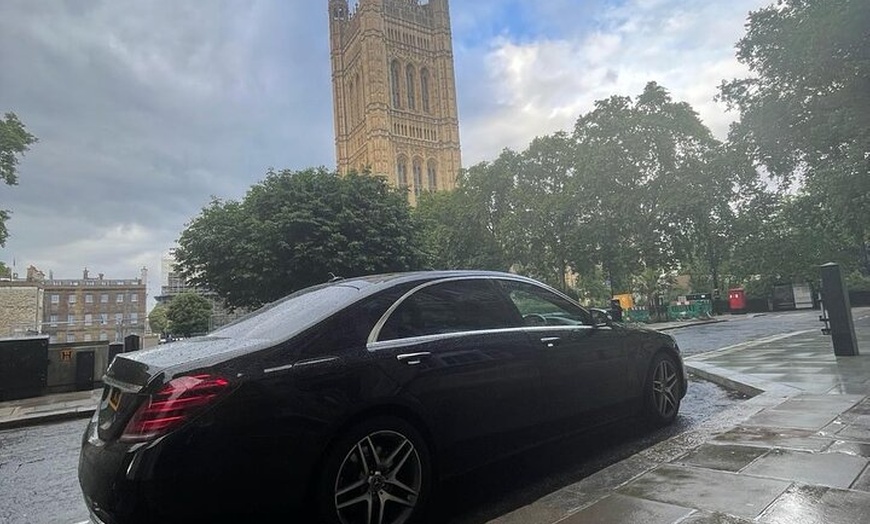 Image 9: Private Chauffeur Service in London 4-Hour Bespoke Hire