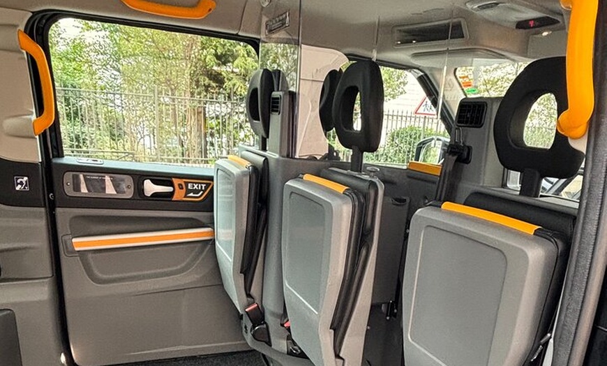 Image 6: Visite privée de Paris en taxi classique électrique à Londres