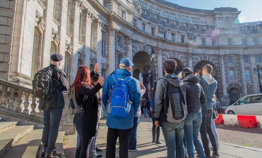 Image 3: Buckingham Palace Royal London Walking Tour & Palace Entry